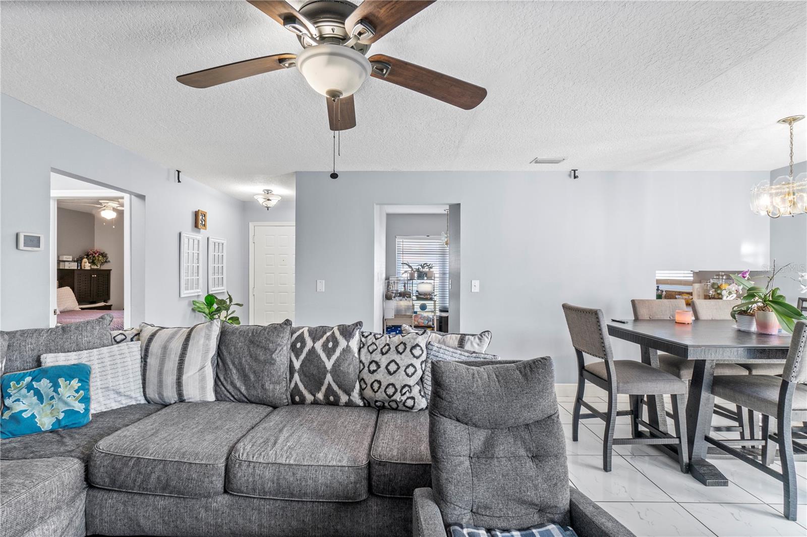 Image 13 of 33 For 432 Hunter Circle