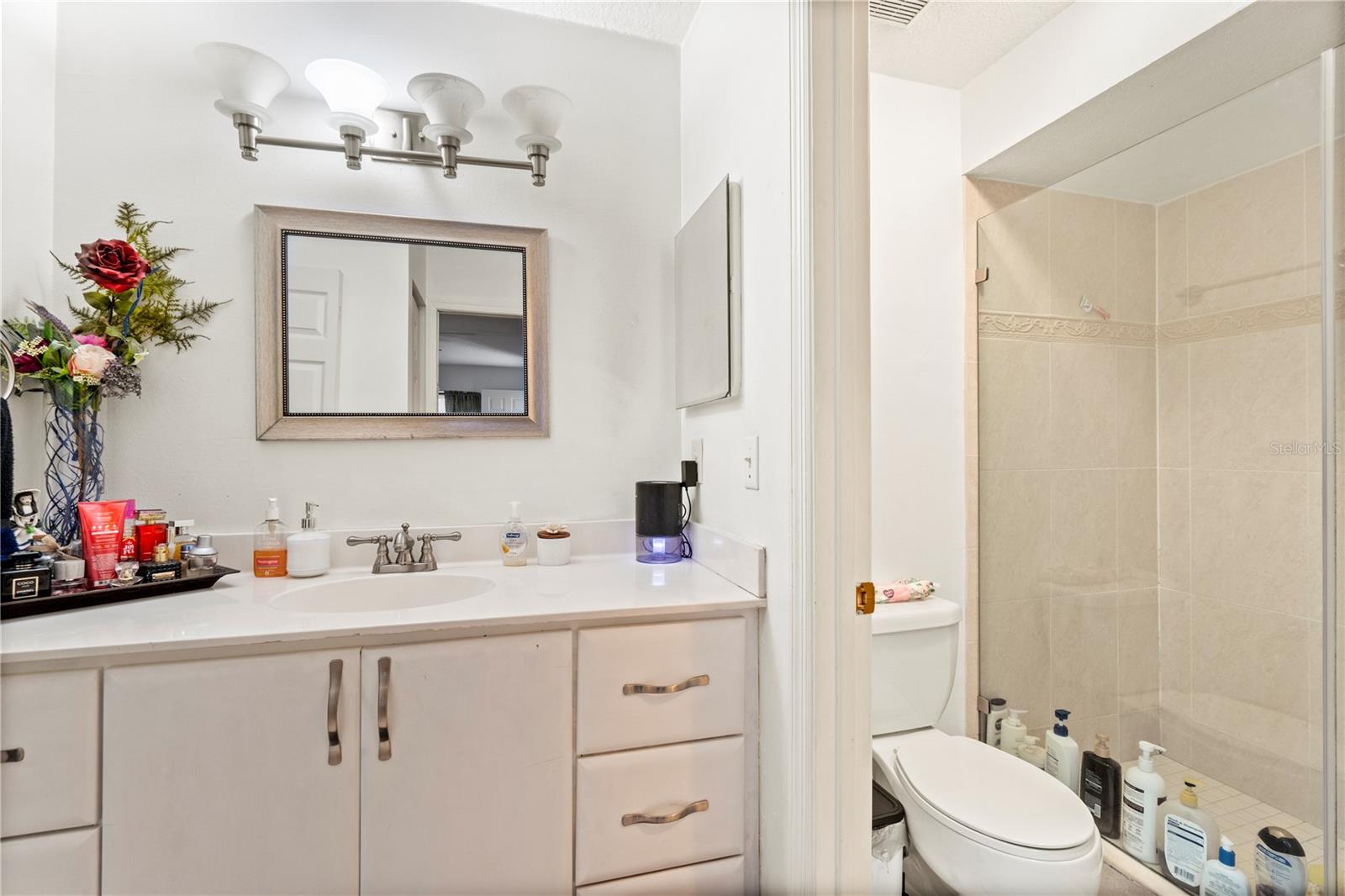 Image 16 of 33 For 432 Hunter Circle