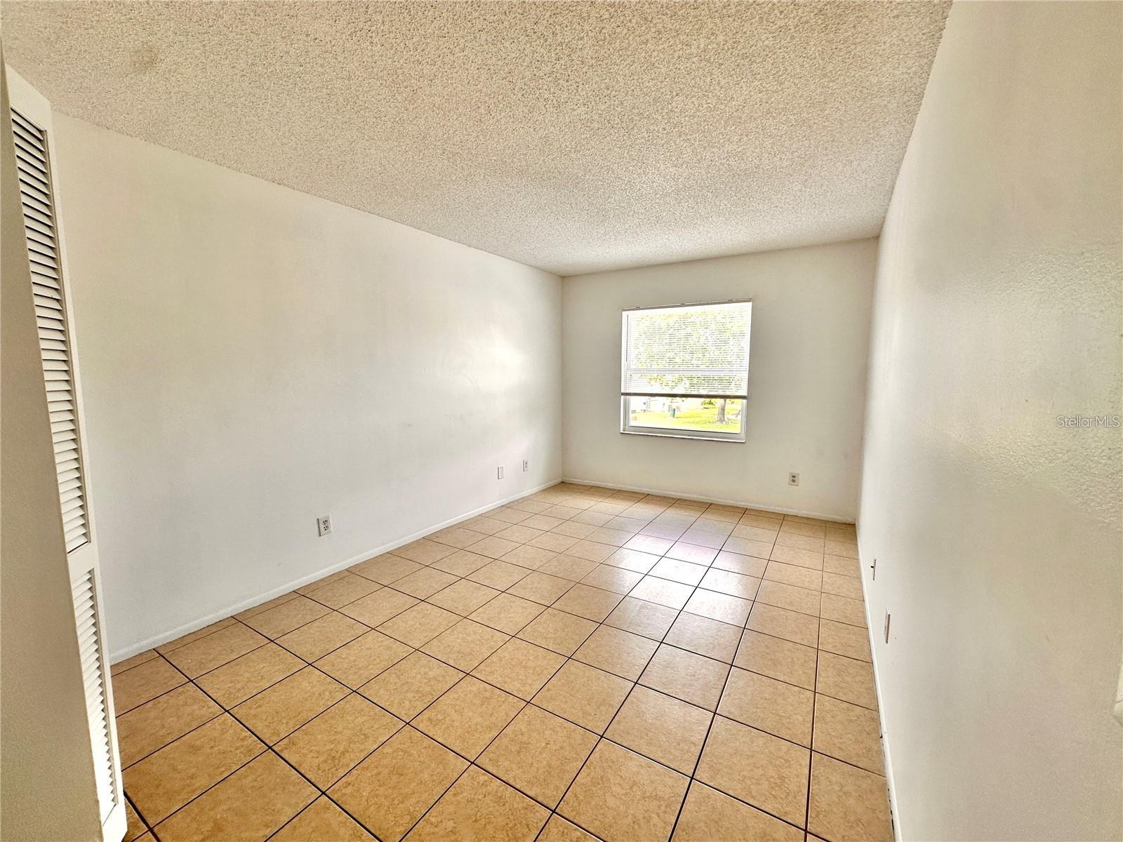 Image 7 of 10 For 9903 Turf Way 4