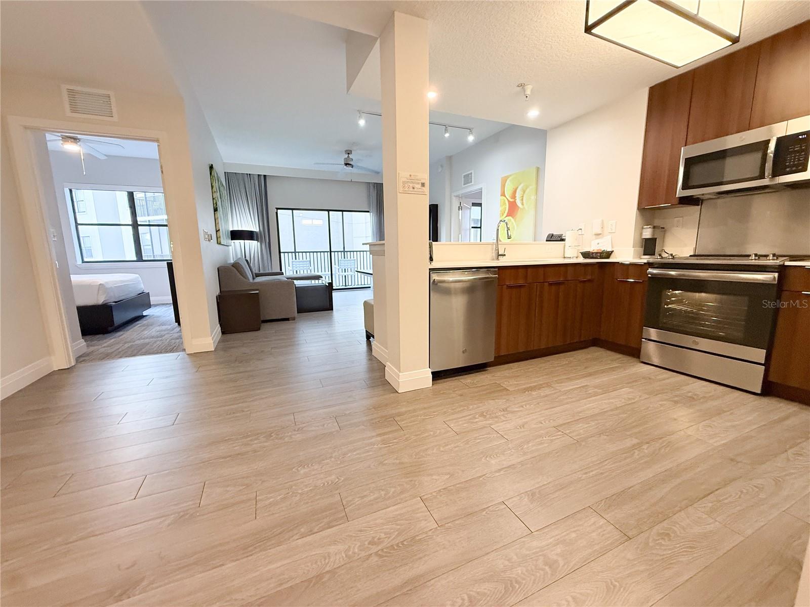 Image 4 of 74 For 14501 Grove Resort Avenue 2407