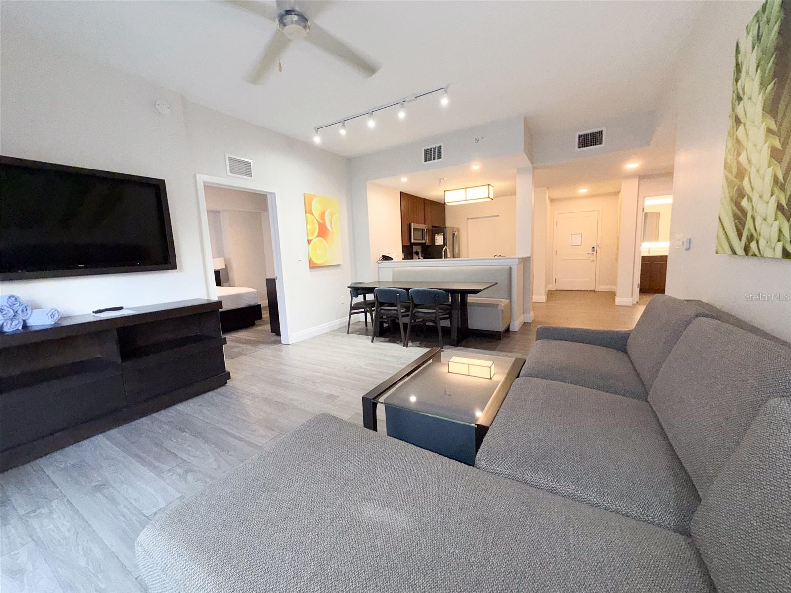 Image 8 of 74 For 14501 Grove Resort Avenue 2407