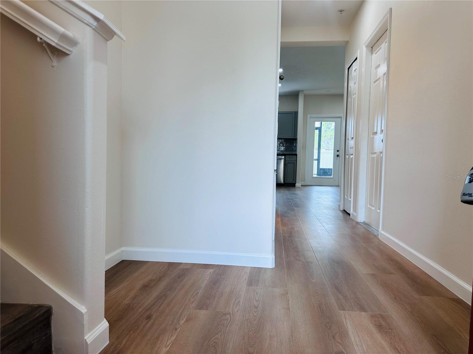 Image 18 of 24 For 2072 Cypress Bay Boulevard