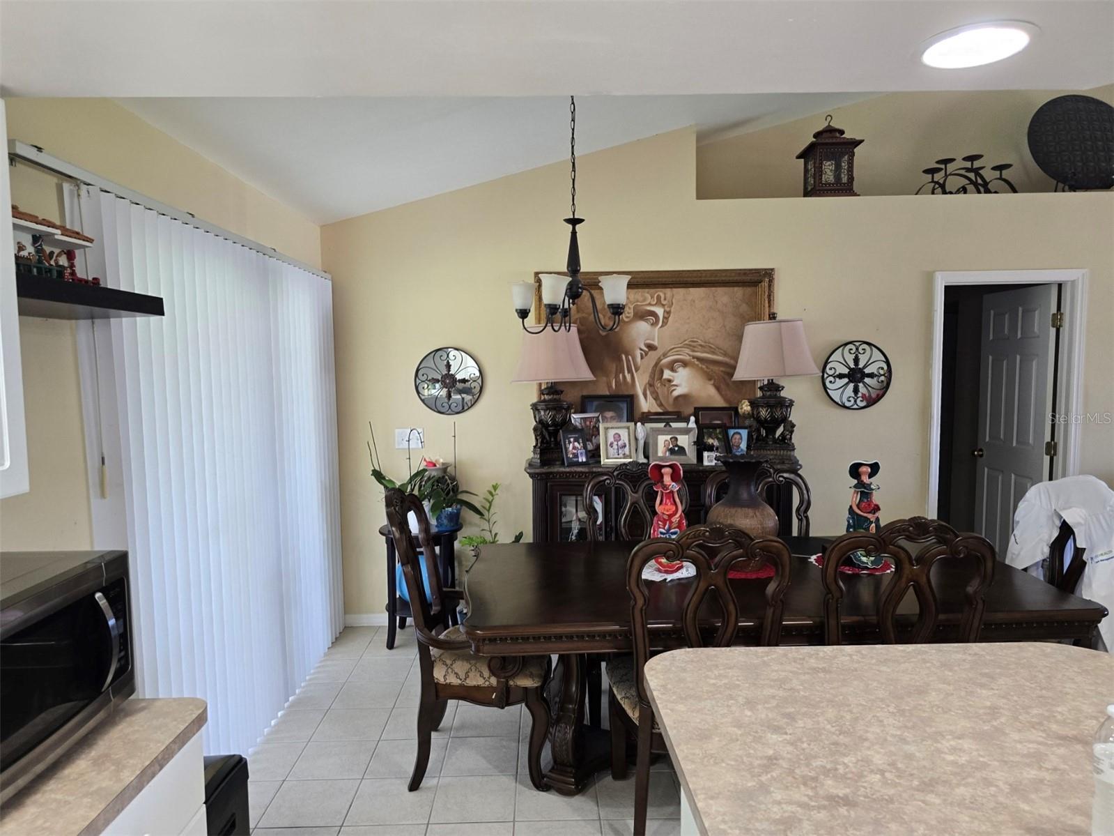 Image 16 of 17 For 519 26th Street