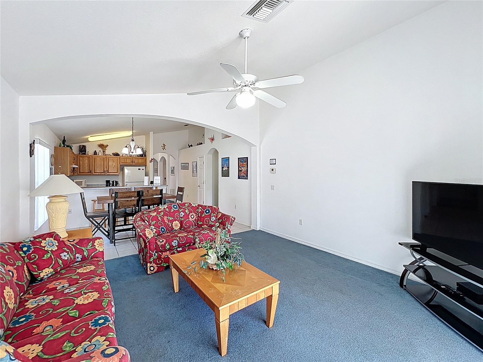 Image 11 of 39 For 544 Balmoral Drive