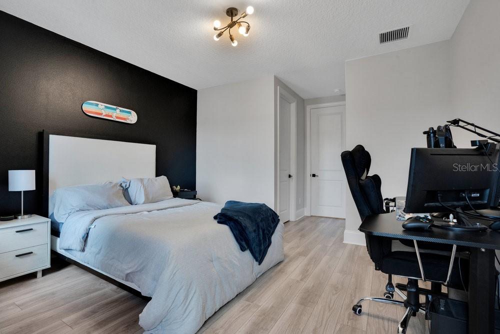 Image 33 of 90 For 16820 Bolsena Drive