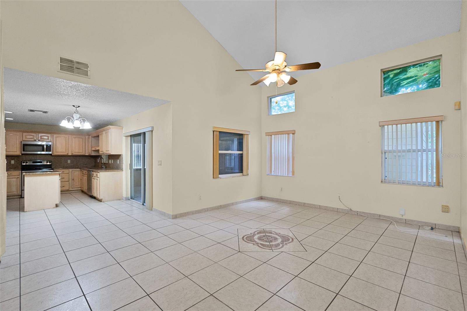 Image 10 of 58 For 12422 Sion Court