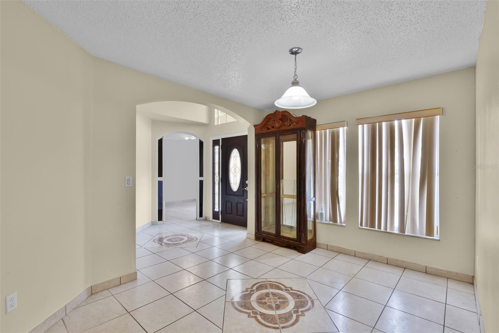 Image 16 of 58 For 12422 Sion Court