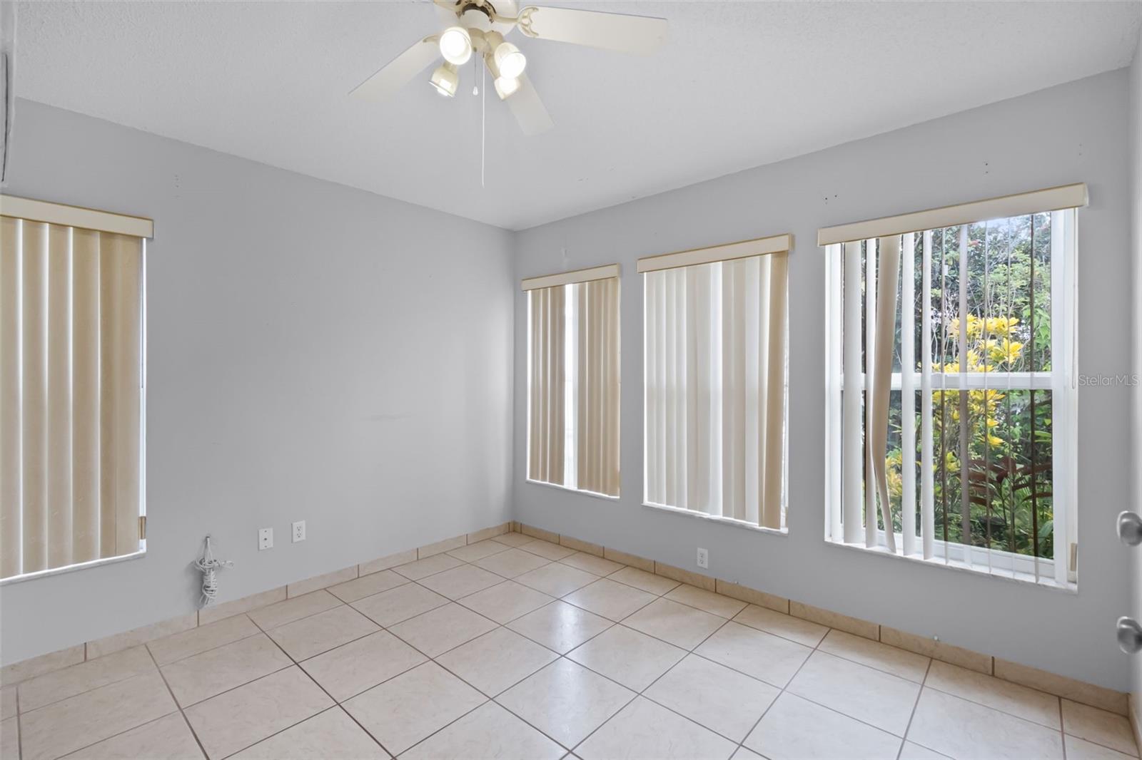 Image 21 of 58 For 12422 Sion Court