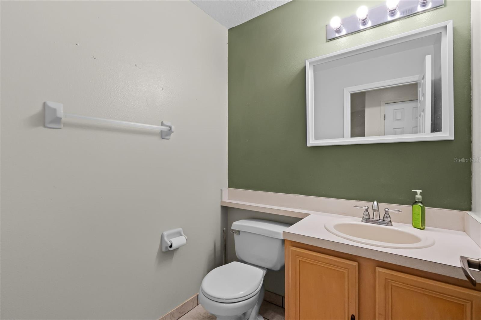Image 23 of 58 For 12422 Sion Court