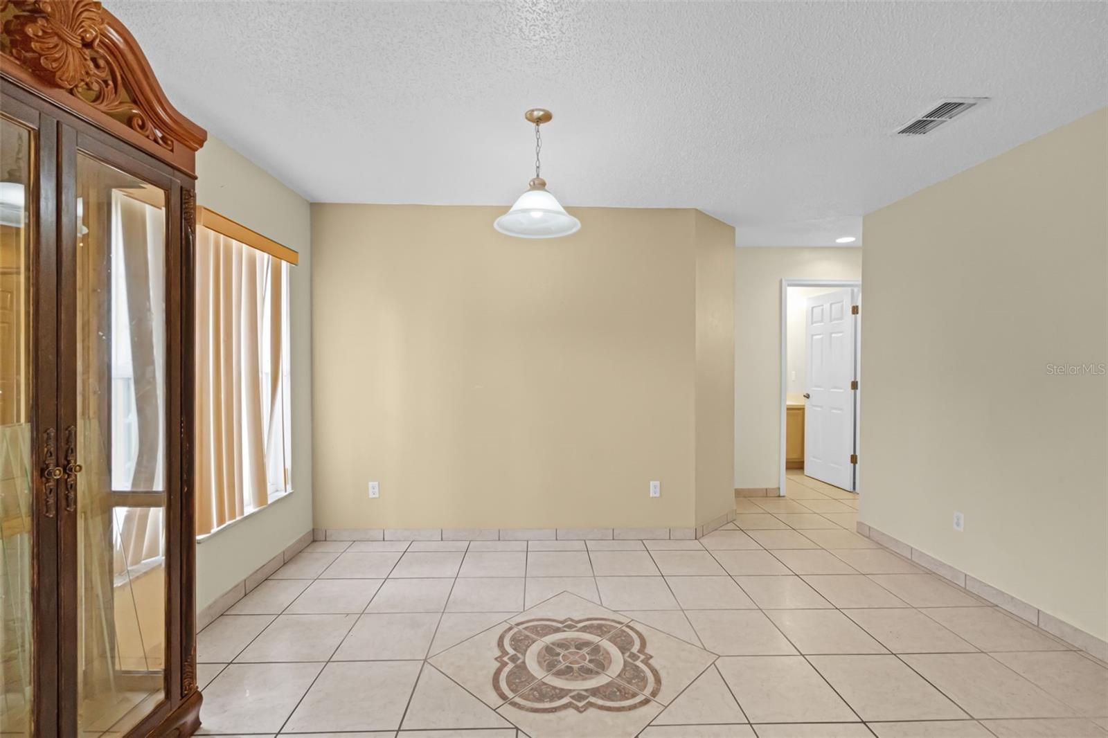 Image 6 of 58 For 12422 Sion Court