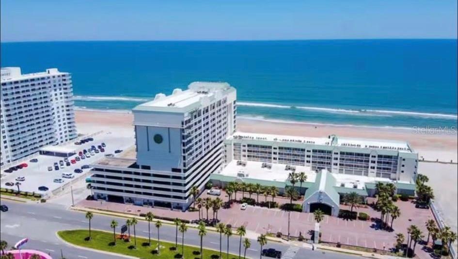 Image 4 of 11 For 2700 Atlantic Avenue 429