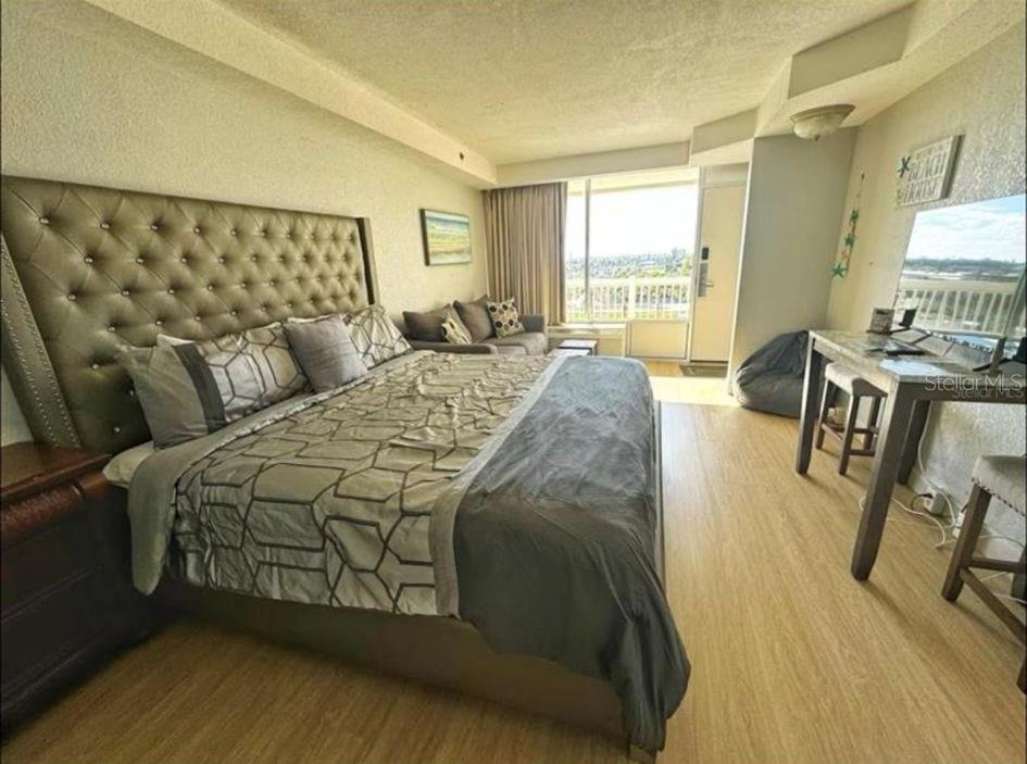 Image 8 of 11 For 2700 Atlantic Avenue 429