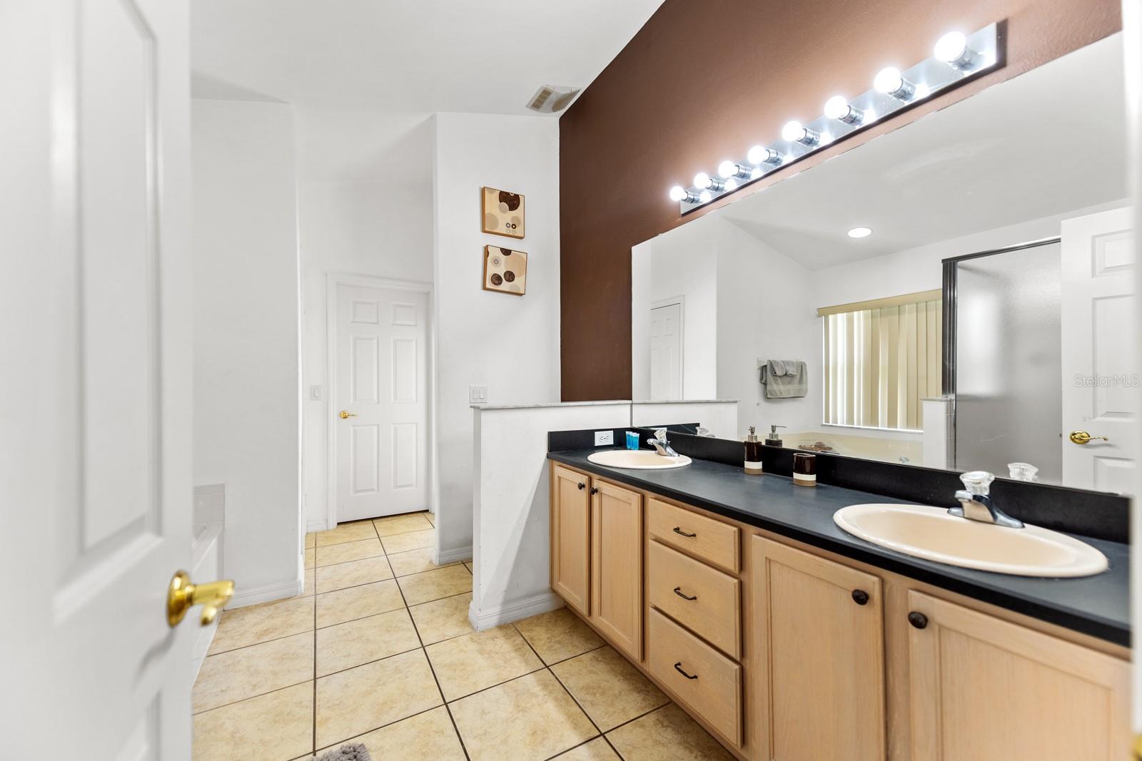 Image 24 of 48 For 8088 Santee Drive