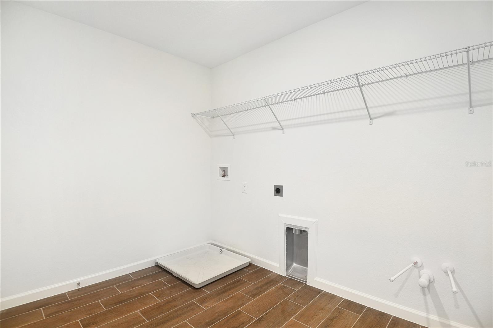 Image 21 of 24 For 1765 Carnelian Street