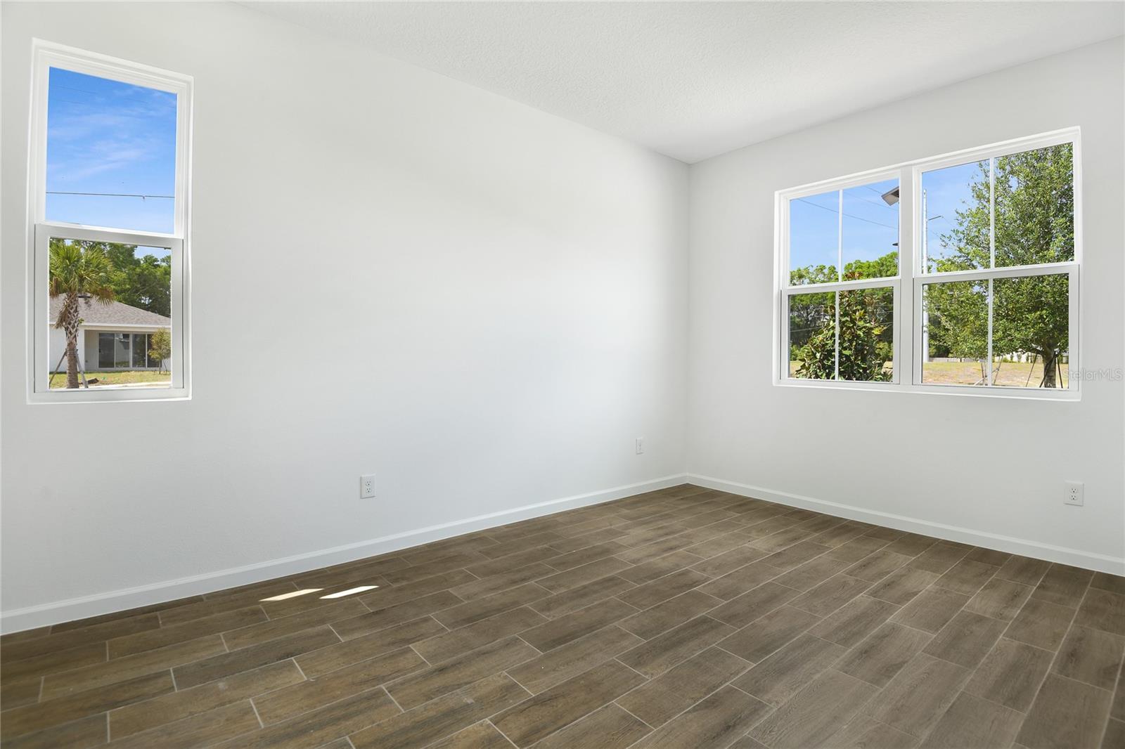 Image 3 of 24 For 1765 Carnelian Street