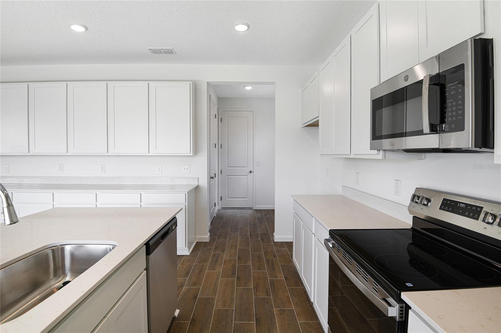 Image 7 of 24 For 1765 Carnelian Street