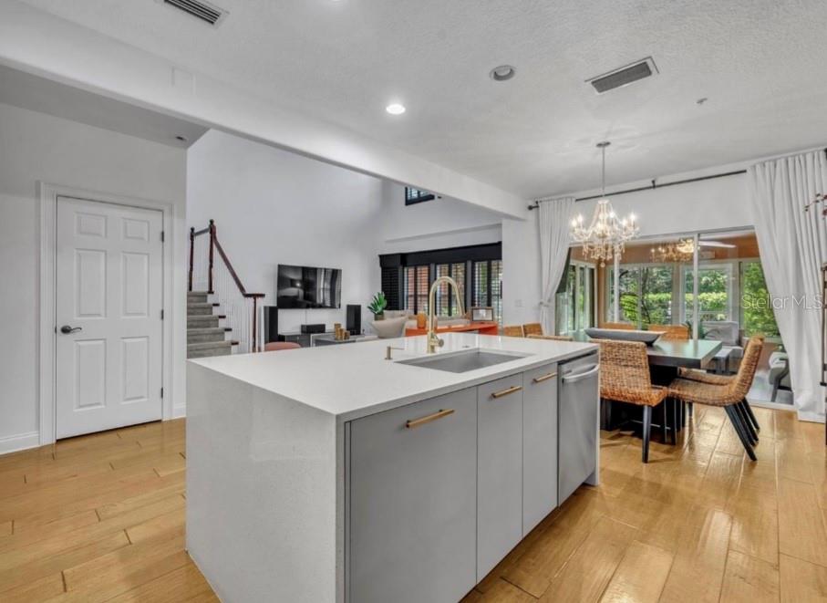 Image 10 of 24 For 6970 Piazza Street