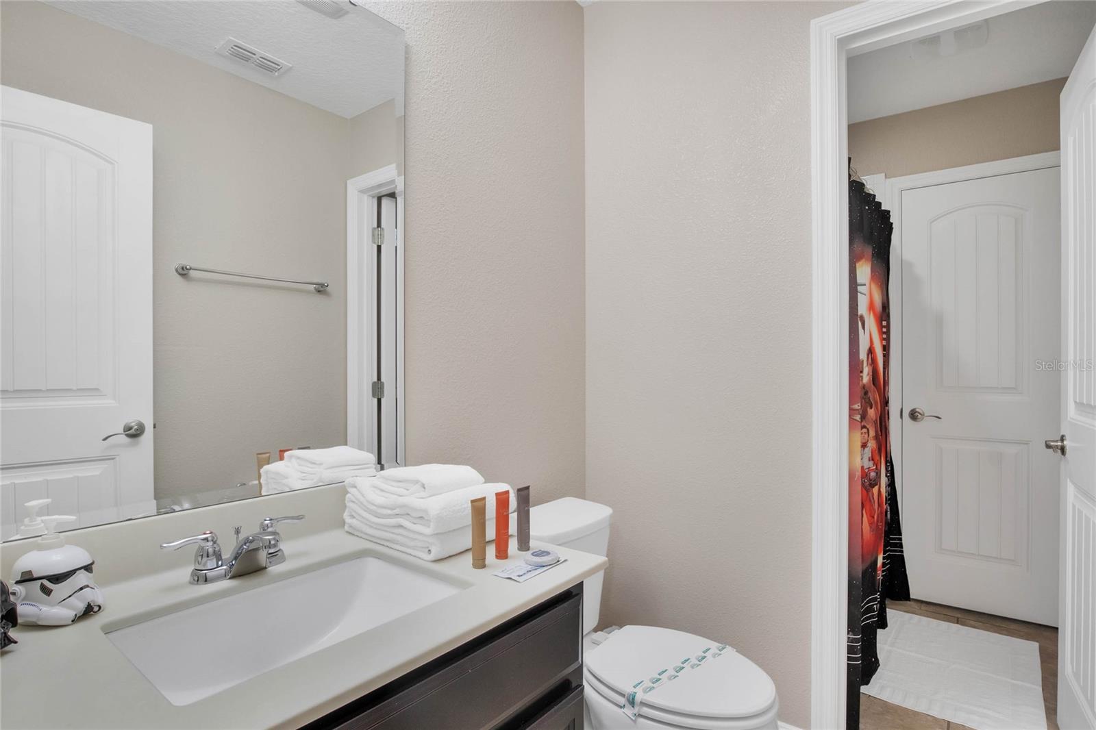 Image 28 of 32 For 4103 Oaktree Drive