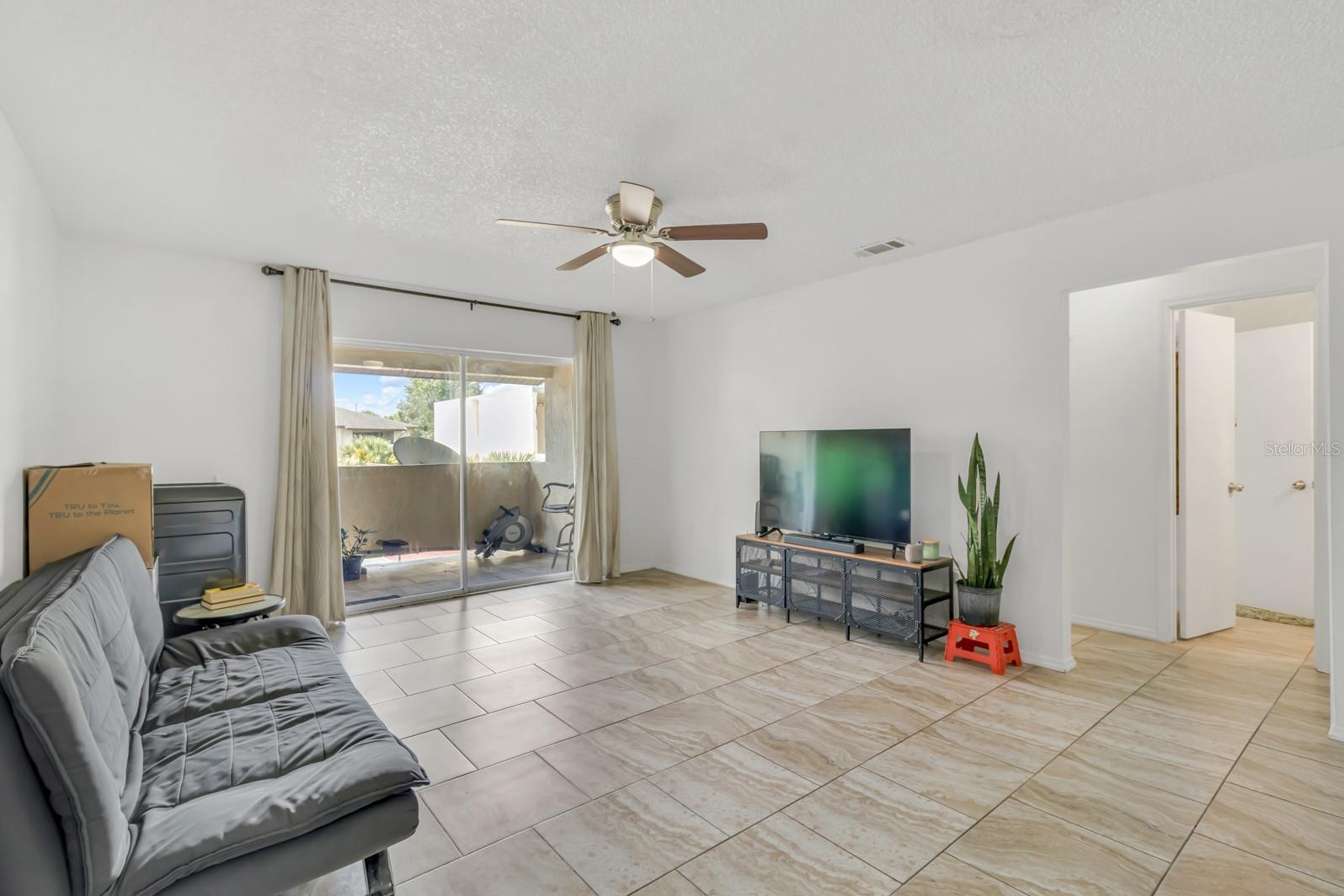 Image 12 of 21 For 6108 Curry Ford Road 216