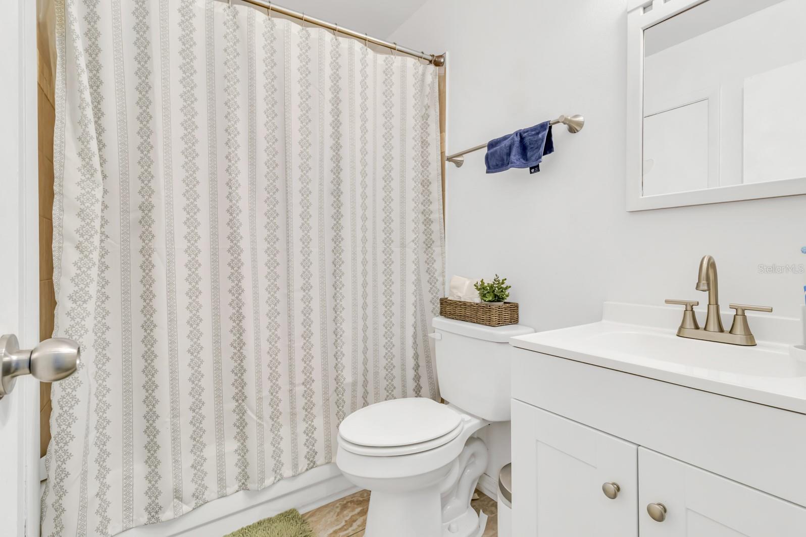 Image 13 of 21 For 6108 Curry Ford Road 216