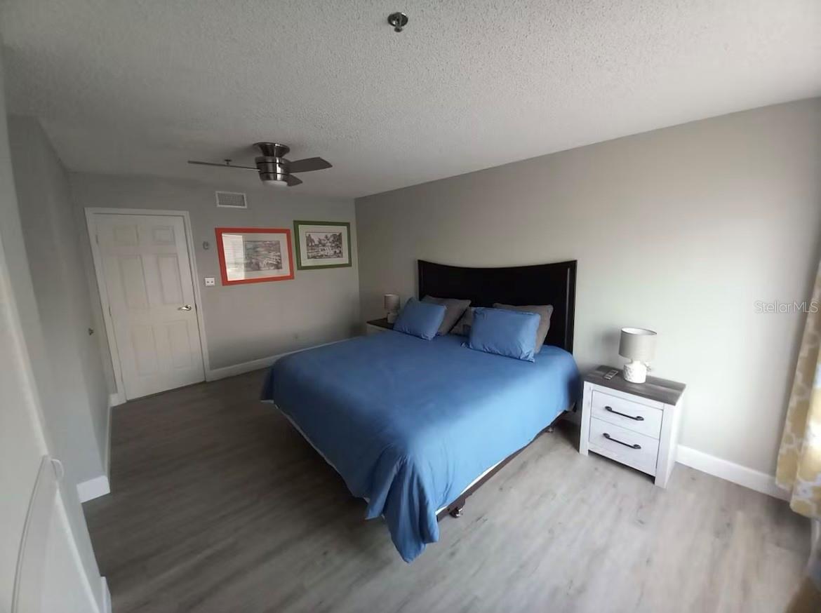 Image 11 of 32 For 3100 Parkway Boulevard 511