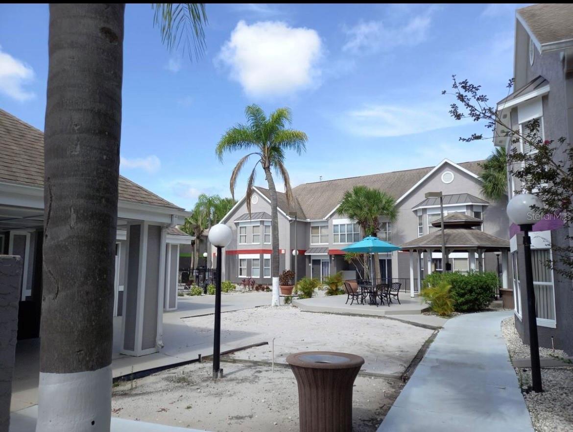 Image 31 of 32 For 3100 Parkway Boulevard 511
