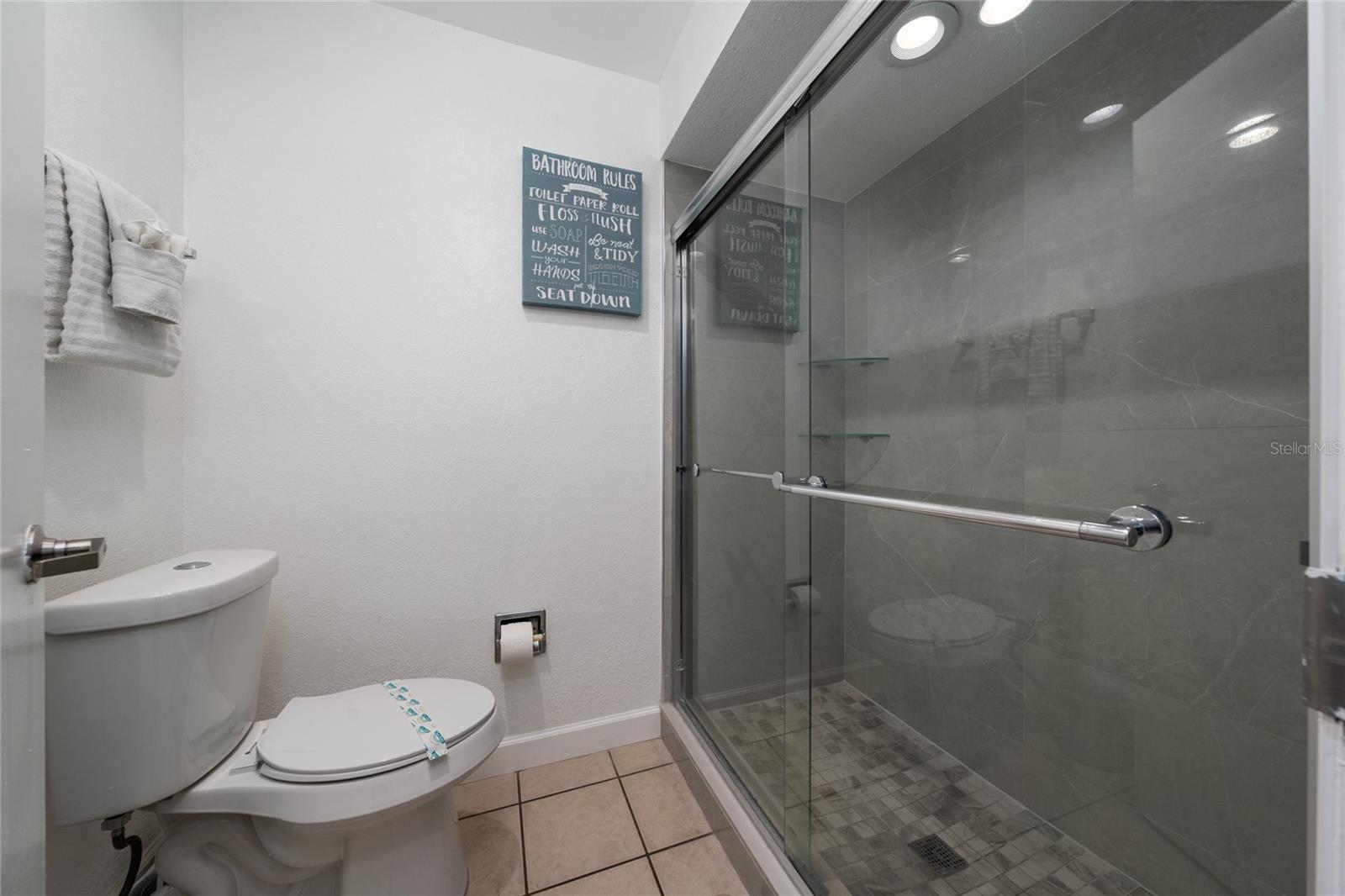 Image 33 of 41 For 3100 Parkway Boulevard 511