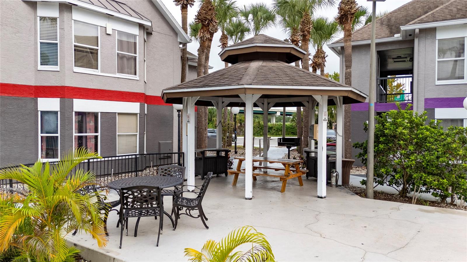 Image 39 of 41 For 3100 Parkway Boulevard 511