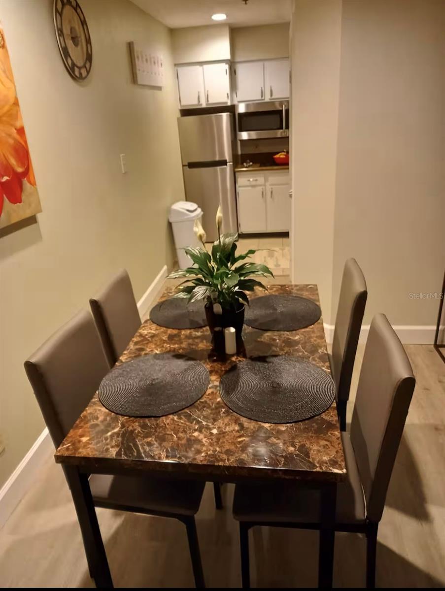 Image 9 of 32 For 3100 Parkway Boulevard 511