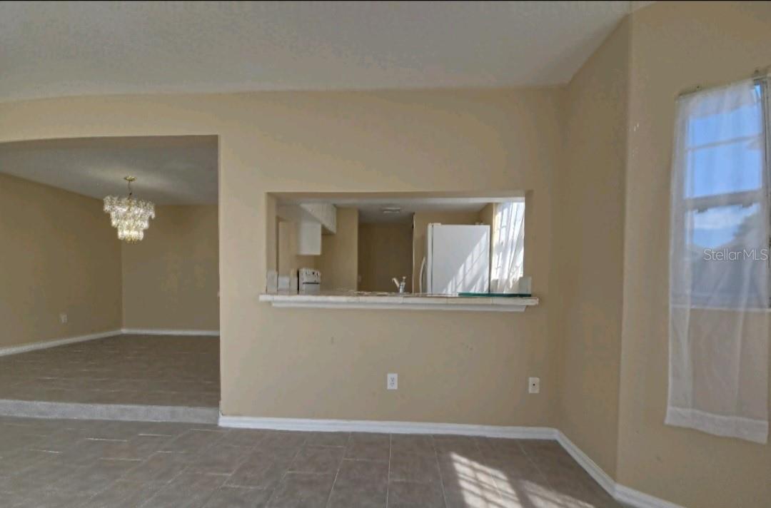 Image 11 of 31 For 433 Orchid Drive