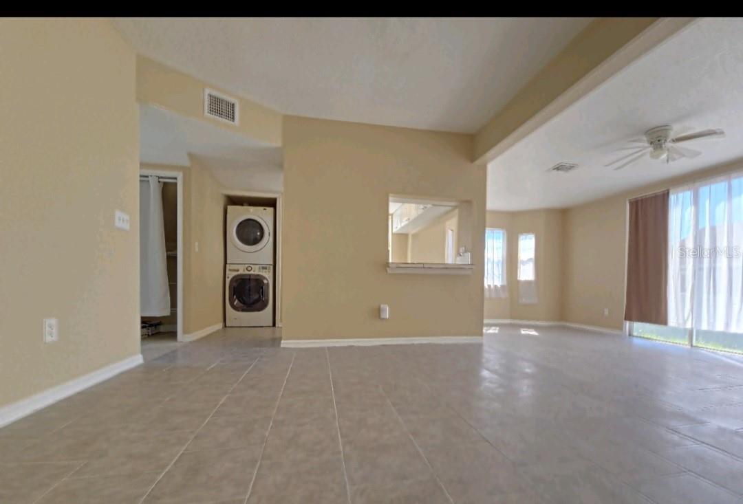 Image 9 of 31 For 433 Orchid Drive