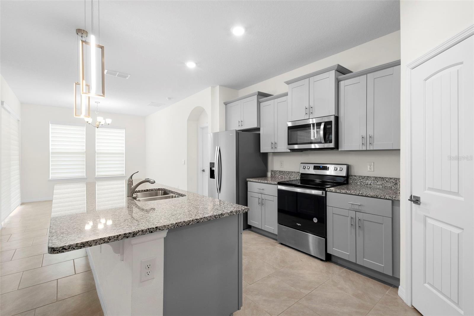 Image 15 of 63 For 1590 Barberry Drive