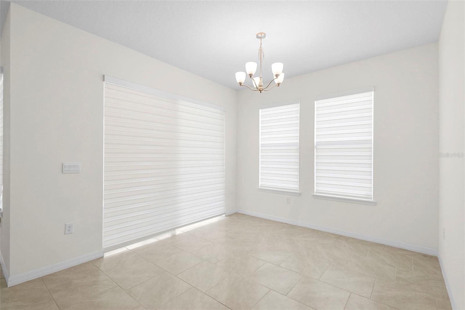 Image 24 of 63 For 1590 Barberry Drive
