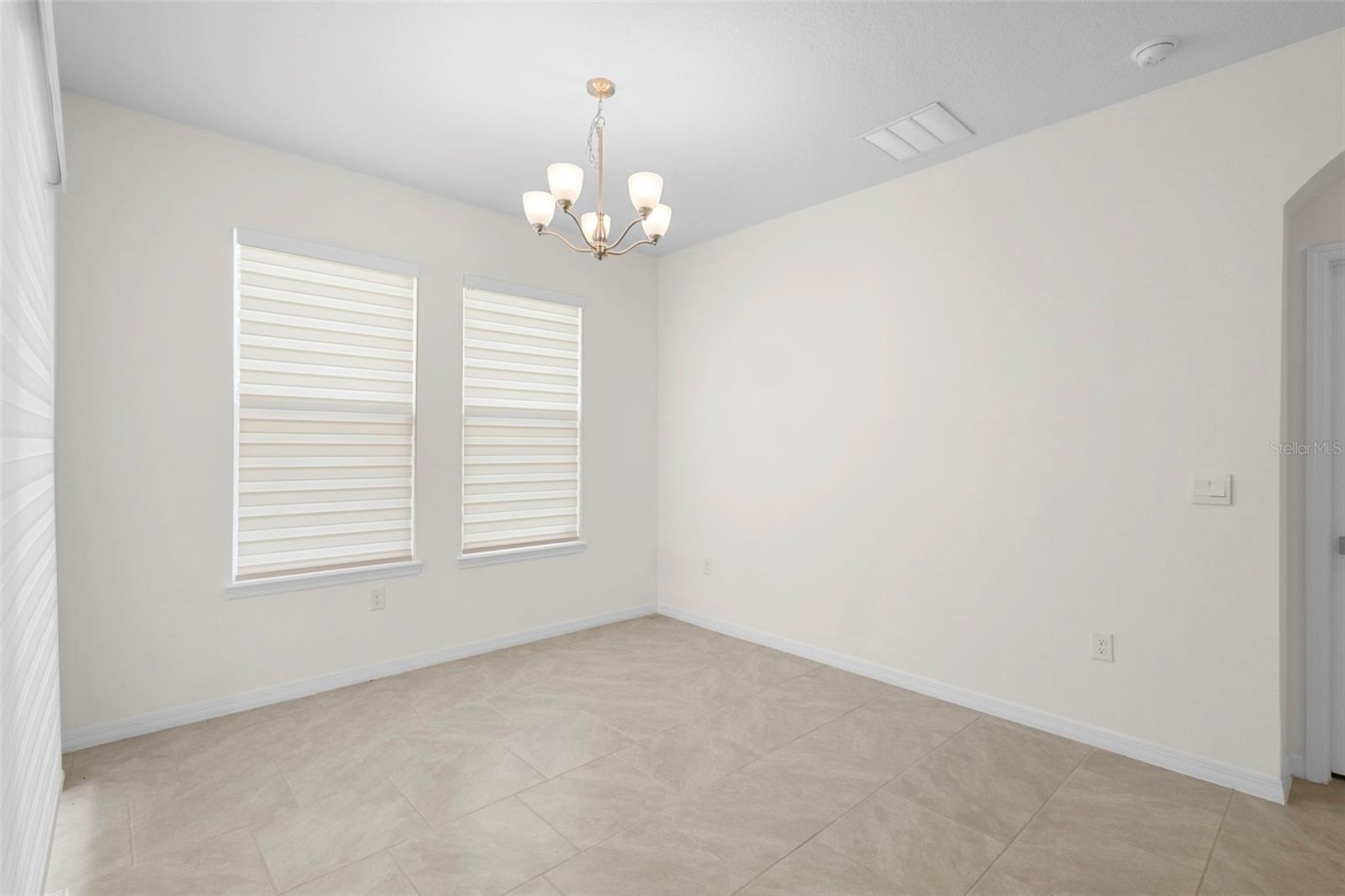 Image 25 of 63 For 1590 Barberry Drive
