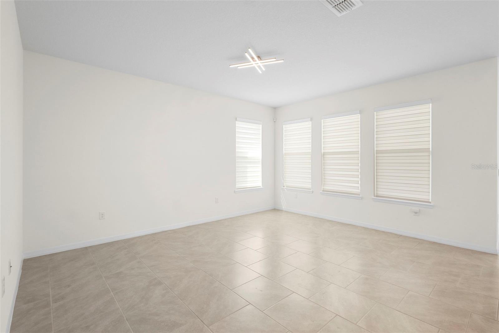 Image 27 of 63 For 1590 Barberry Drive