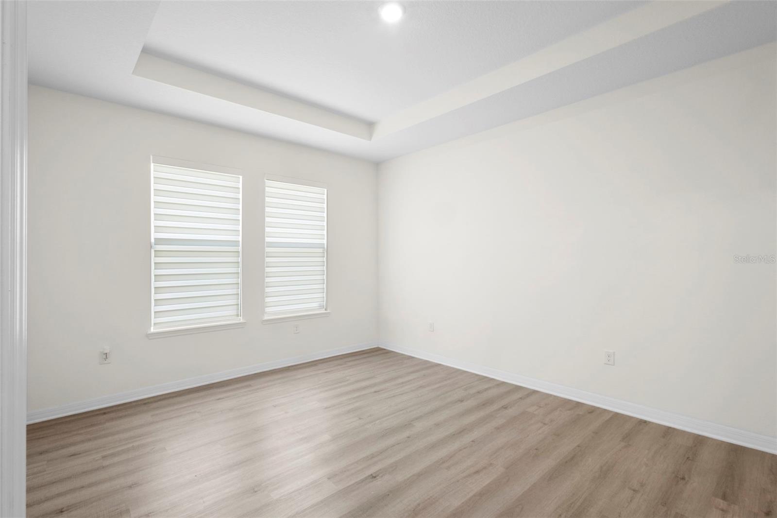 Image 31 of 63 For 1590 Barberry Drive