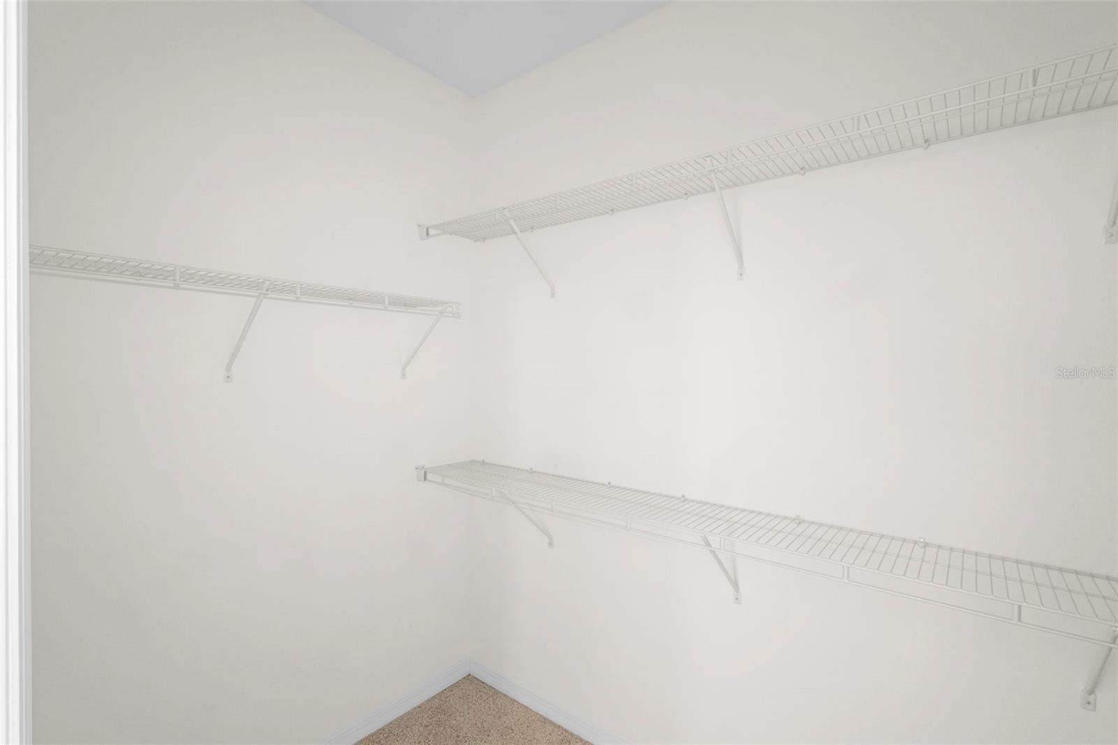 Image 35 of 63 For 1590 Barberry Drive
