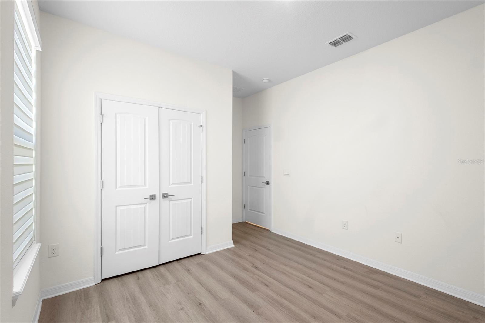 Image 39 of 63 For 1590 Barberry Drive