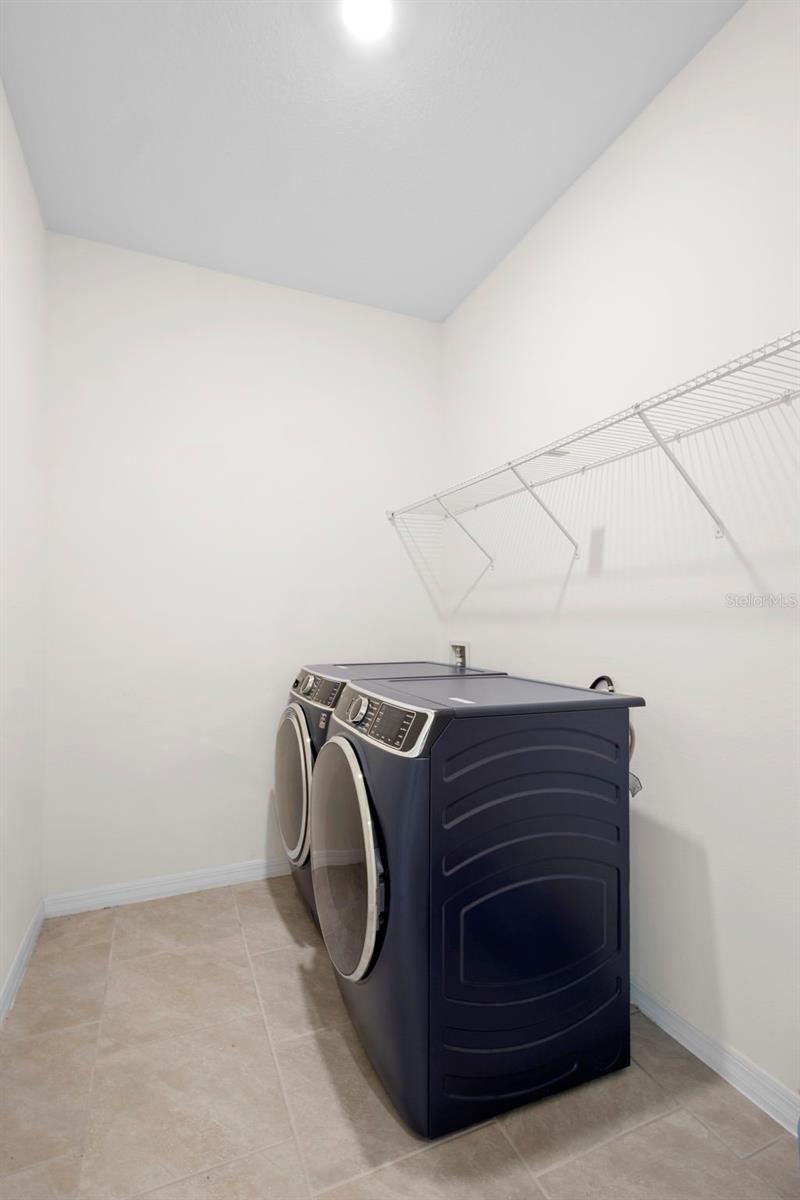Image 42 of 63 For 1590 Barberry Drive