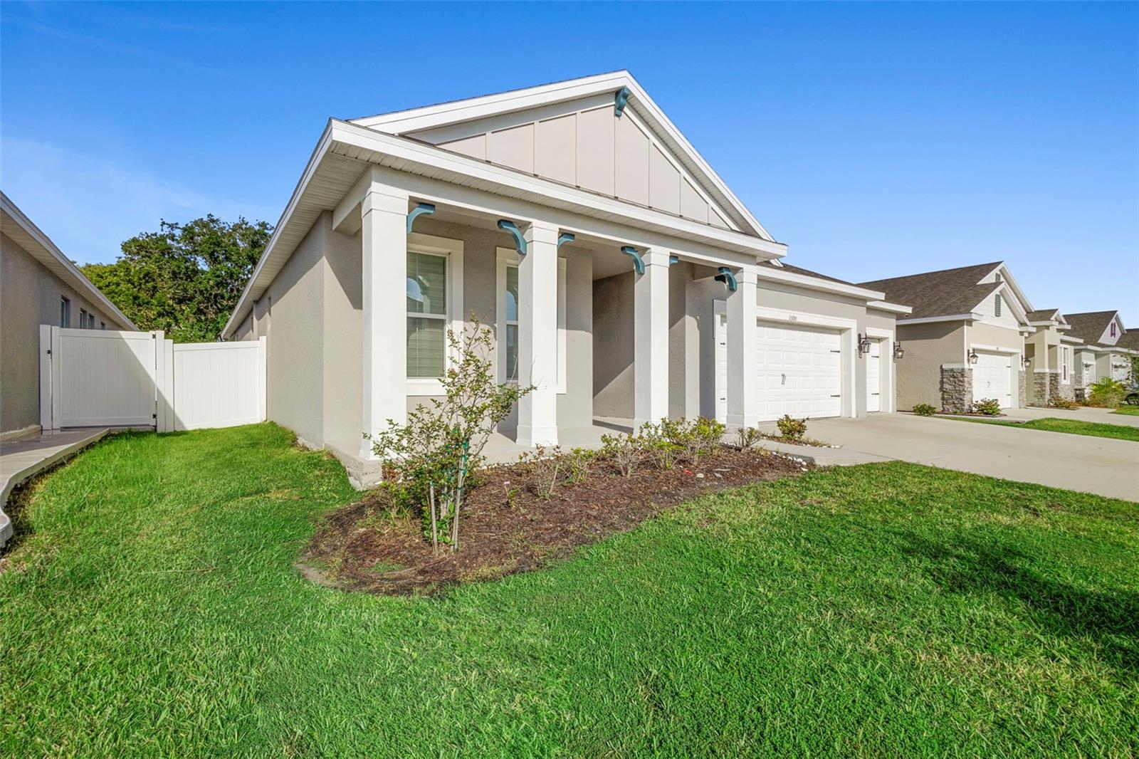 Image 7 of 63 For 1590 Barberry Drive