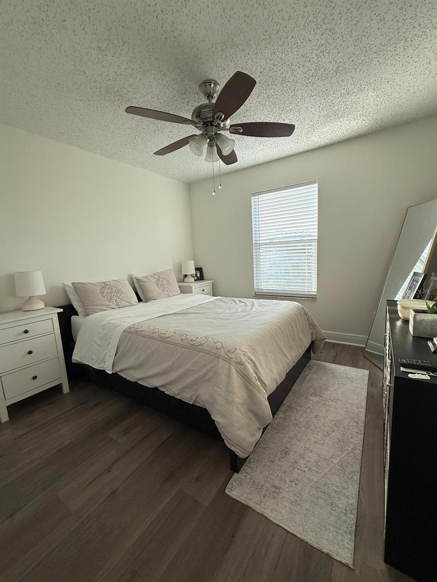 Image 11 of 17 For 14345 Island Cove Drive