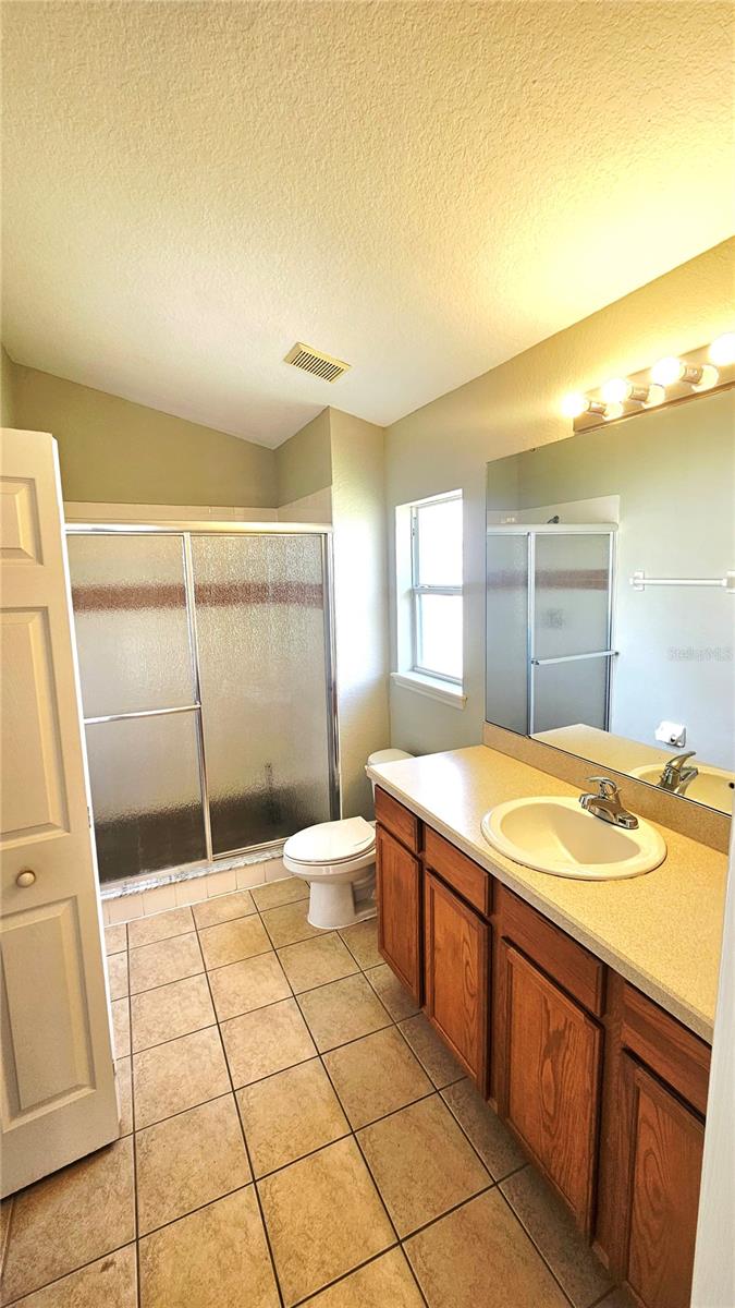 Image 16 of 17 For 503 Vizcay Way