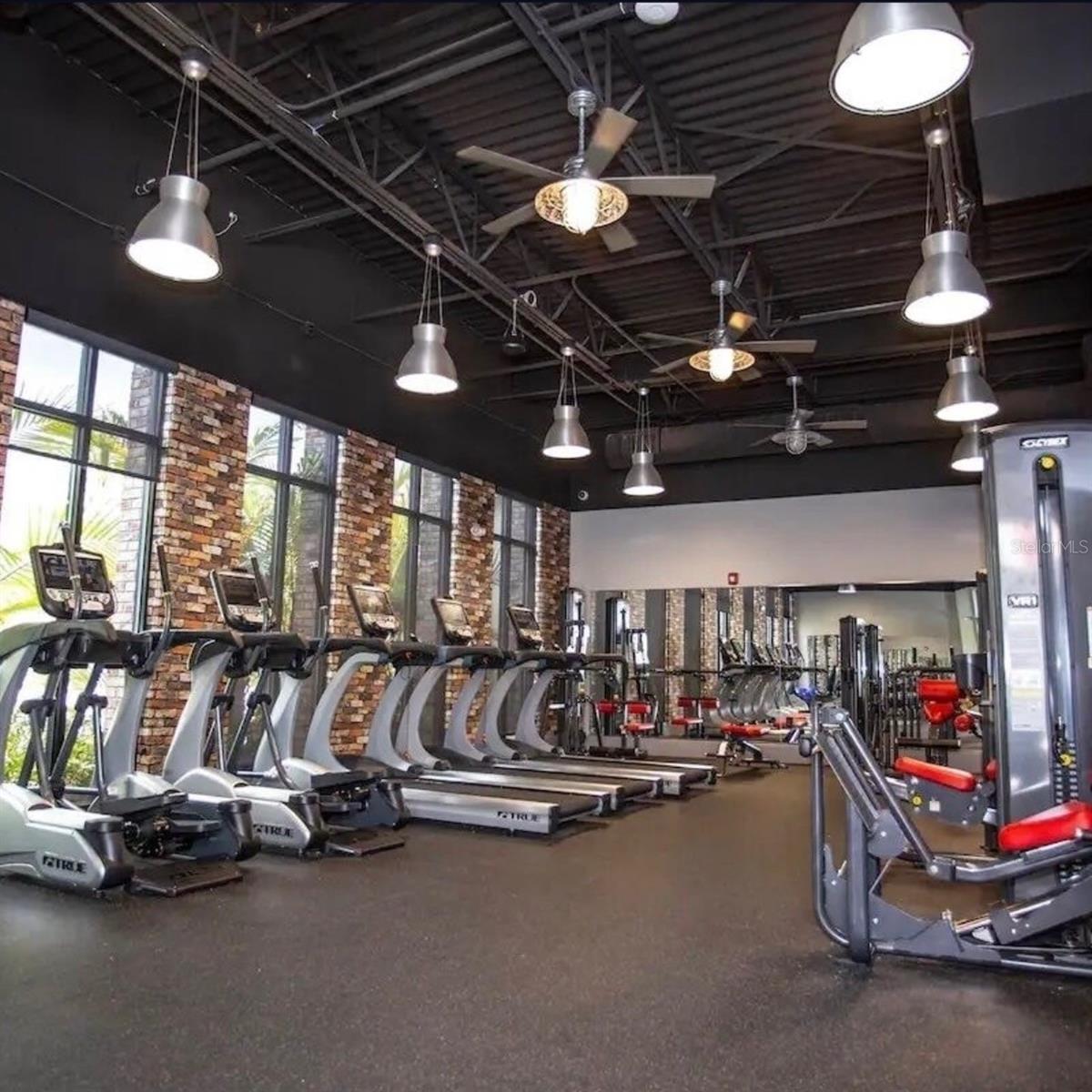 Image 35 of 38 For 1546 Discovery Street