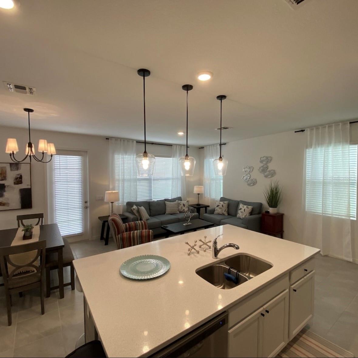 Image 8 of 38 For 1546 Discovery Street