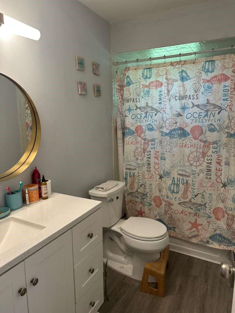 Image 3 of 11 For 1524 Manor Drive