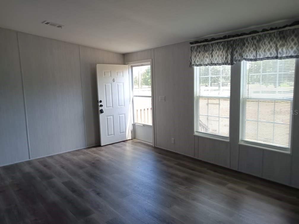 Image 4 of 14 For 16161 276th Street