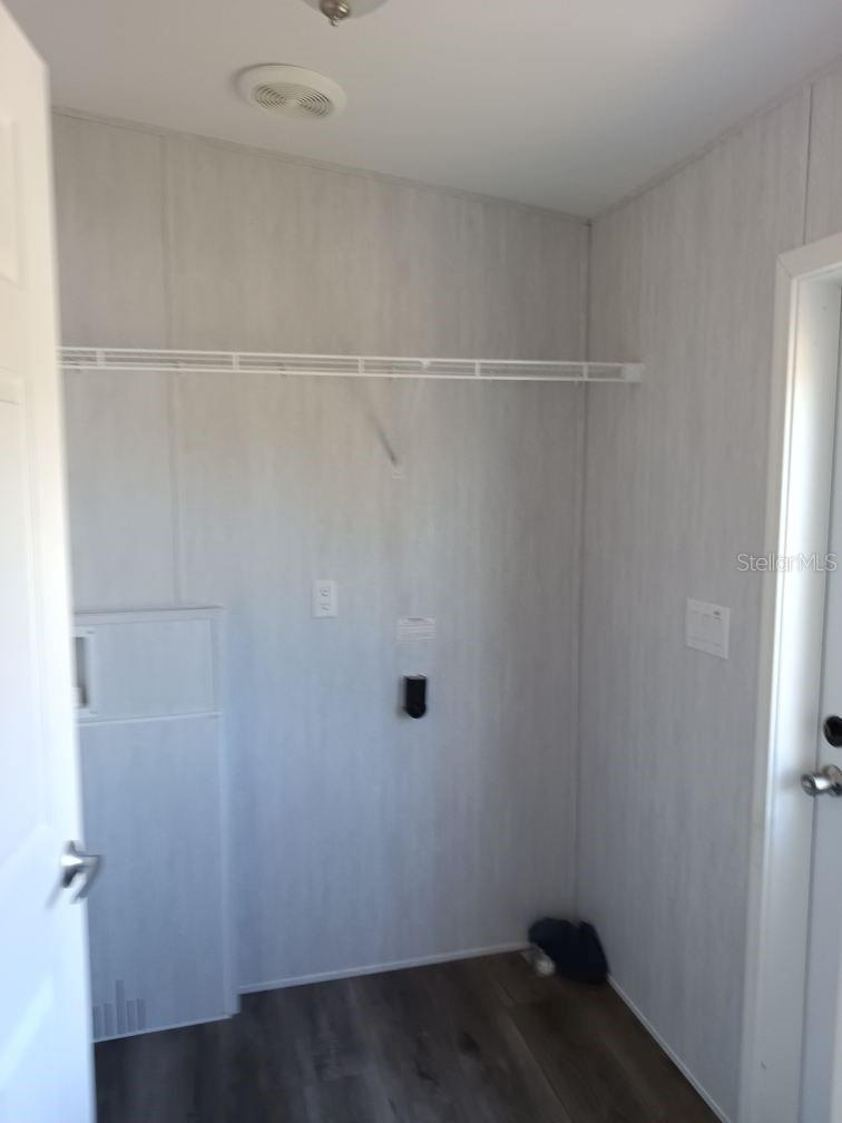 Image 6 of 14 For 16161 276th Street