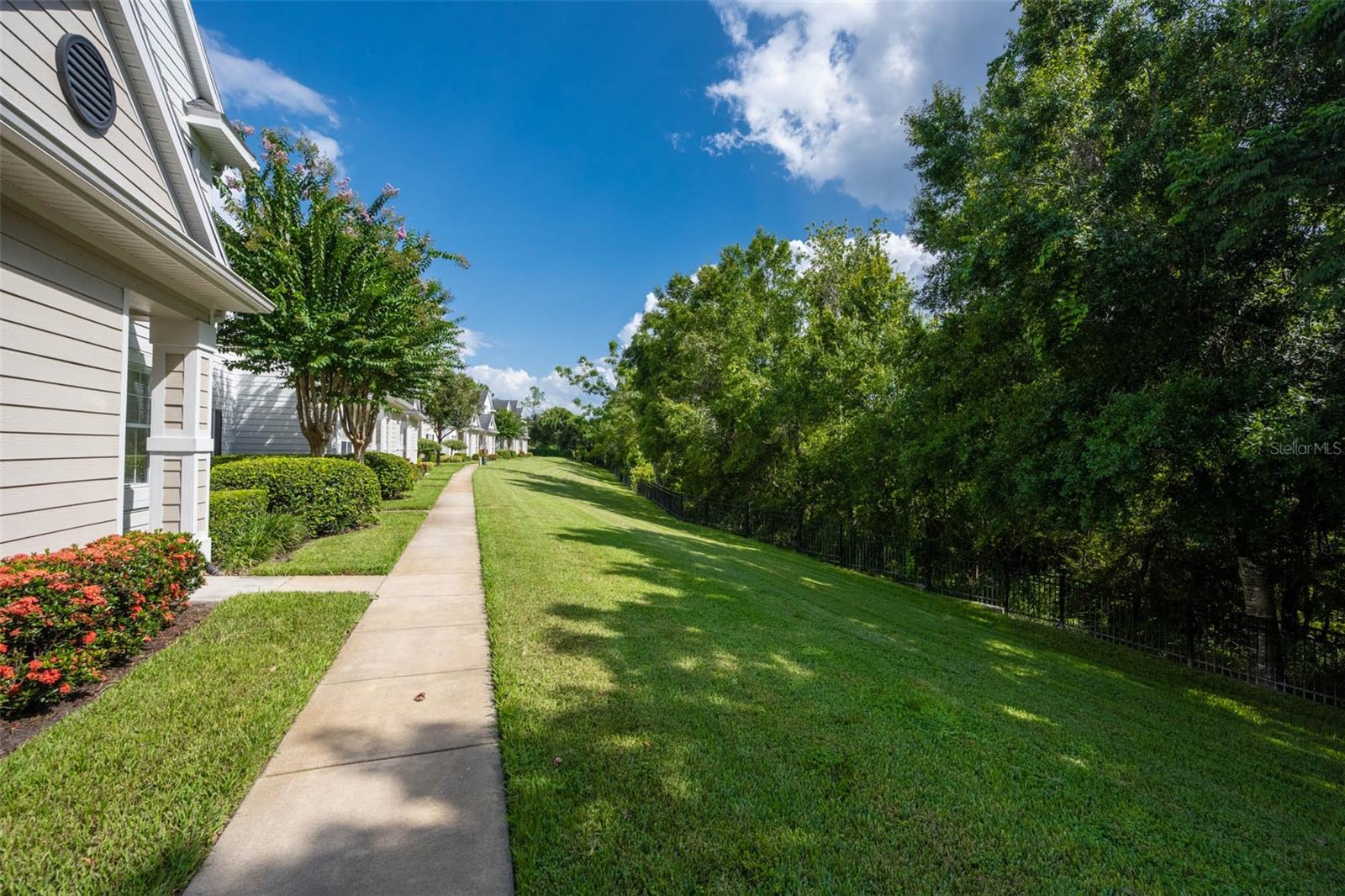 Image 6 of 19 For 316 Southern Pecan Circle 107