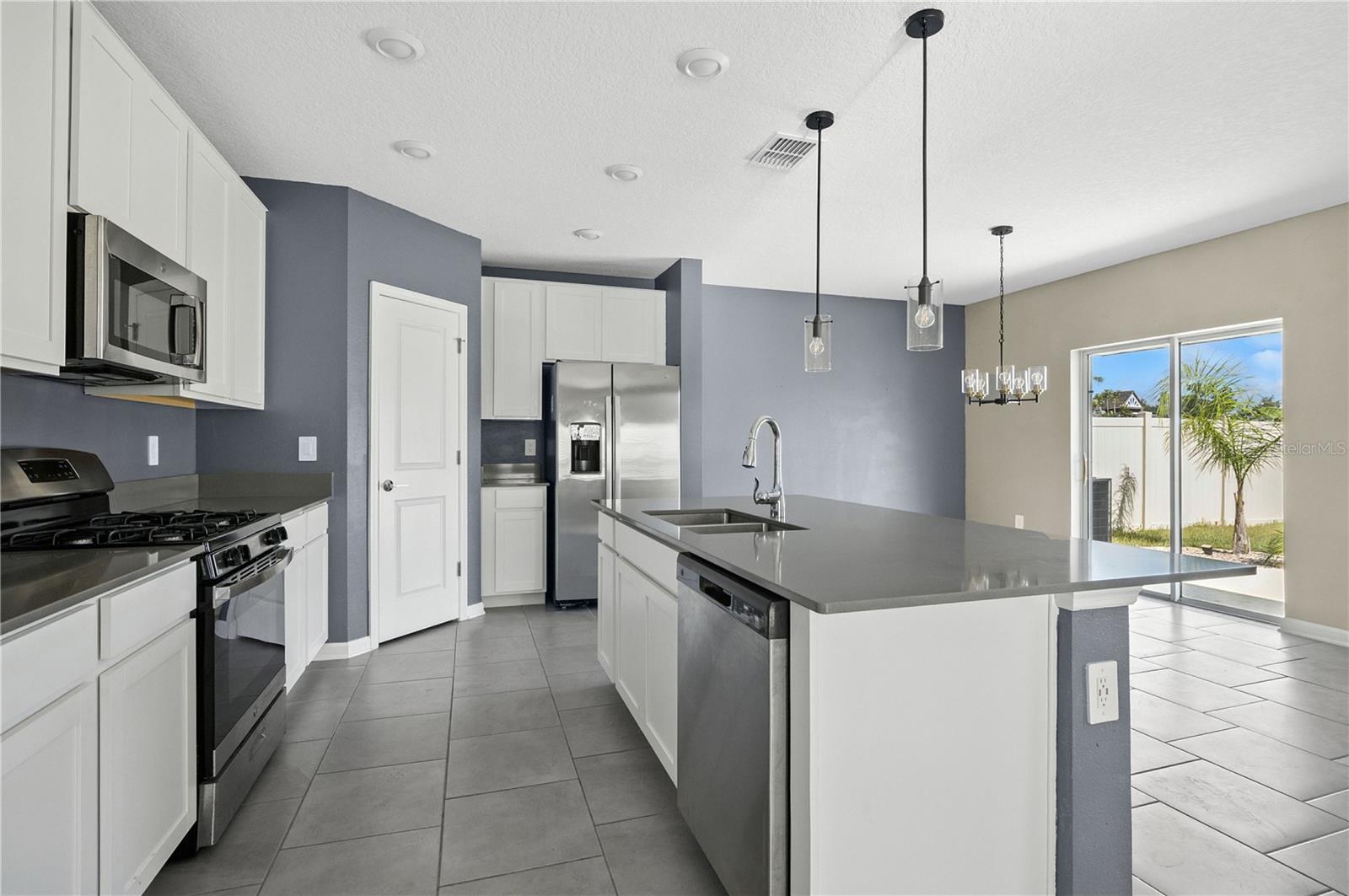 Image 11 of 30 For 5519 Braken Fern Way