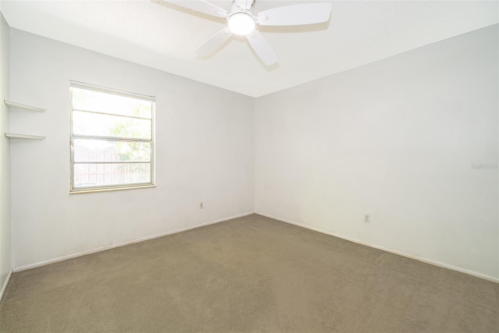 Image 19 of 21 For 76 Harness Lane